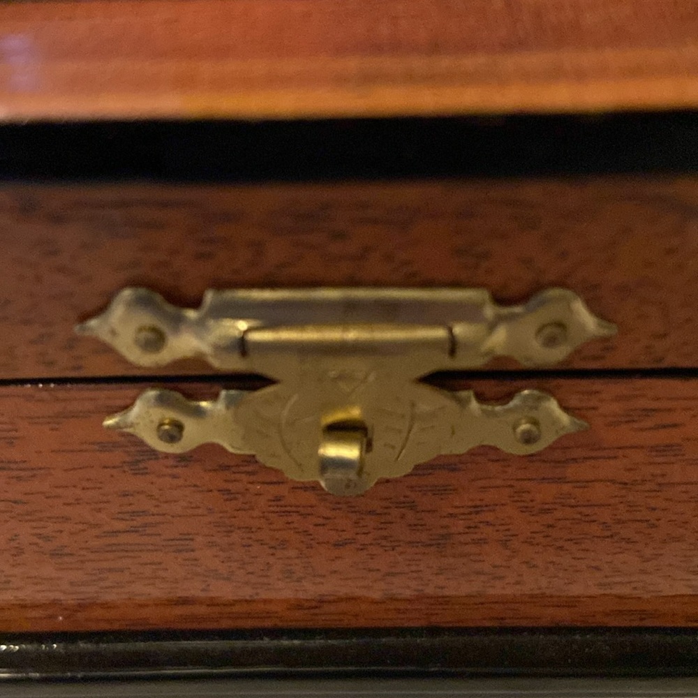 Angel Box - Picture 5 of 13